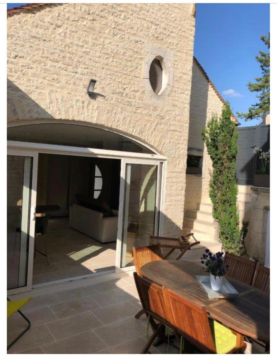 Logis Du Faubourg Petite Maison De Charme, Tranquille, Calme Et Lumineuse Val-de-Mercy Exterior foto